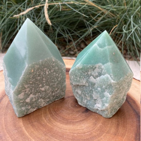 Green Aventurine Polished Point, Boho Decor, Office Art, Healing Stone, Heart - Picture 3 of 7